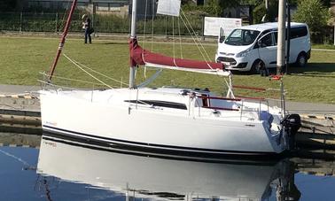 8 person Antila 27 Cruising Monohull Rental In Tolkmicko, Poland