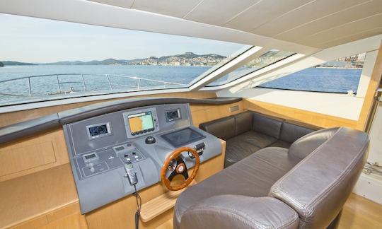 Charter 74' Abacus - Malibu Power Mega Yacht in Šibenik, Croatia