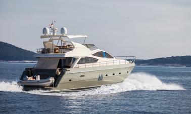 Charter 74' Abacus - Malibu Power Mega Yacht em Šibenik, Croácia