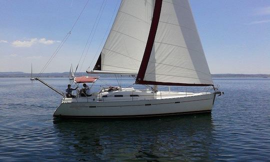 Charter Beneteau 393 Clipper – Alkyoni Cruising Monohull in Neos Marmaras, Greece