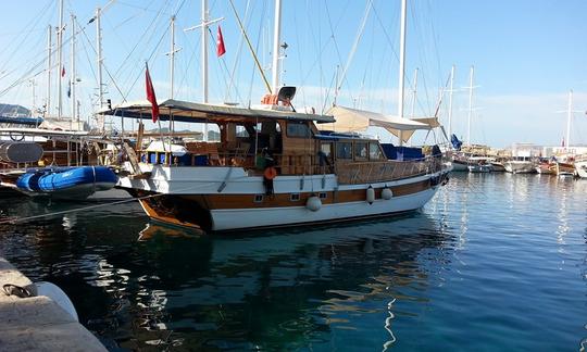 Alquiler de una goleta de vela Erdi 2 de 69' en Antalya, Turquía