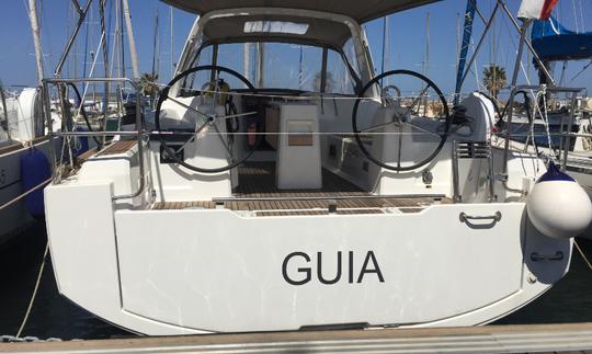 Monocoque Charter 35' Beneteau Oceanis - Guia Cruising à Oristano, Italie