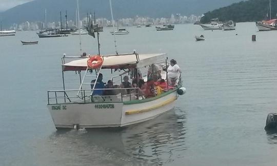 Alquile un barco de pasajeros en Pôrto Belo, Brasil