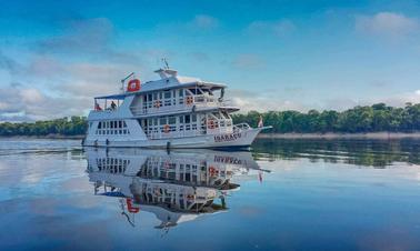 Location de bateaux de pêche en Amazonas, Brésil