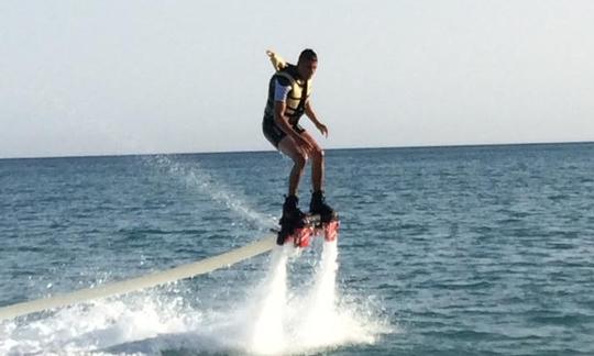 Passeio de flyboard na Baía de Pissouri pronto para reservar!