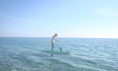 Aluguel de pranchas de stand-up paddle de 1 hora em Limassol, Chipre