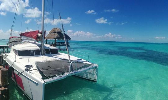 Catamaran Isla Mujeres