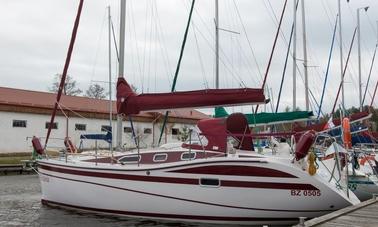 Charter 32' Test - Monocoque Victoria Cruising à Giżycko, Pologne