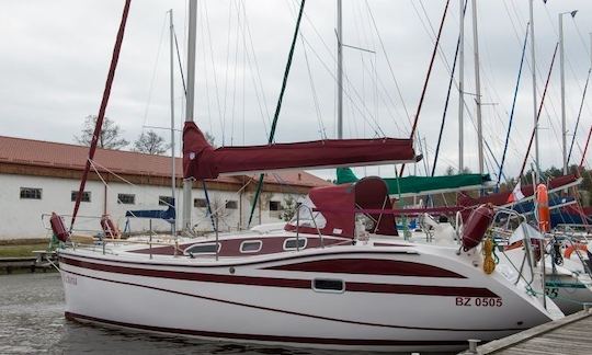 Charter 32' Test: Victoria Cruising Monohull en Giżycko, Polonia