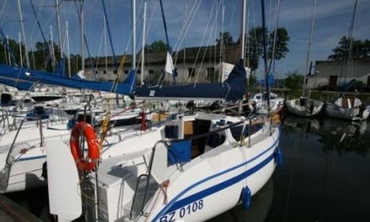 Charter 22' TES BT Cruising Monohull in Giżycko, Poland