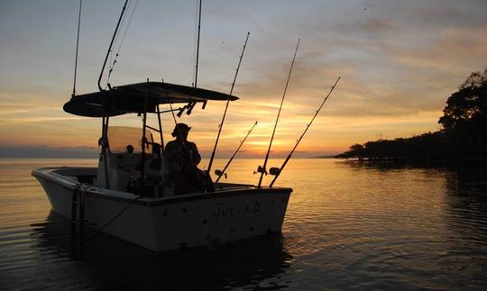 Desfrute da pesca em Puerto Jiménez, Costa Rica, no console central