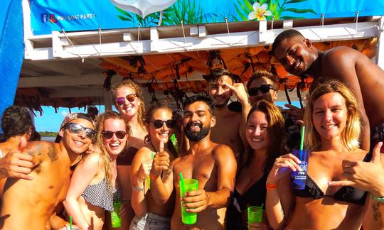 Exclusive Boat Party in Pipa Beach