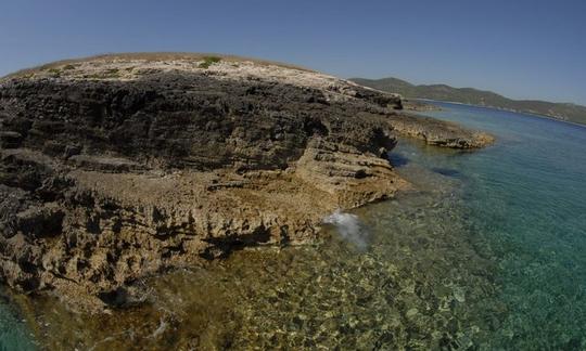 Cristal clear sea water