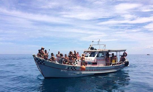 Captained Power Boat for 40 People in Arraial do Cabo, Brazil