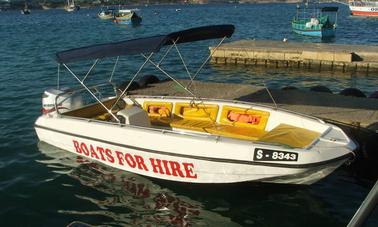 Bateau à moteur autonome de 16 pieds à Mellieha