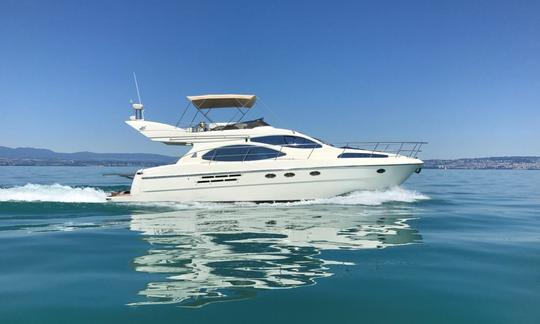 Charter 49' Azimut 46 Flybridge Evoluzione Motor Yacht em Genebra, Suíça