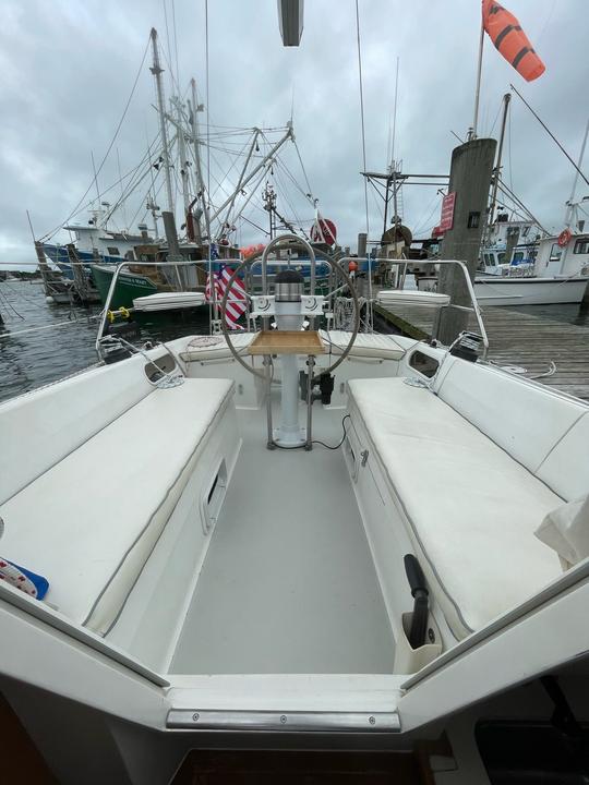 27ft Daysailer Boat Rental in Montauk