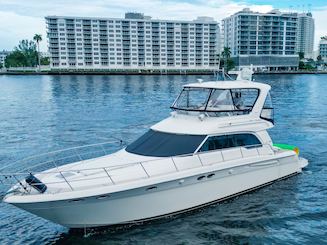 Sea Ray 52: ¡La mejor experiencia de navegación en Fort Lauderdale!