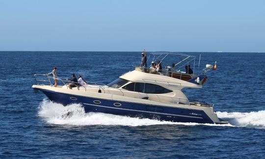 Location d'un yacht à moteur Astinor de 42 pieds à Tarifa, en Espagne !