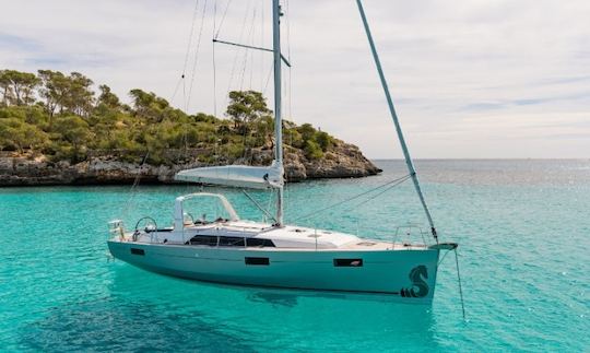 41' Oceanis - Buga Cruising Monohull Charter in Sukošan, Kroatien