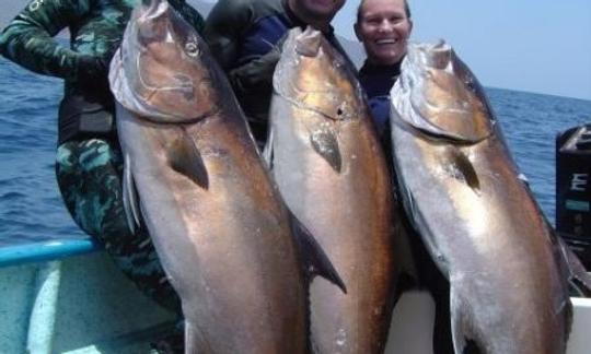 La Ventana Fishing/Diving Charter Aboard our 23 , 26 foot Pangas or 30 foot Catamaran