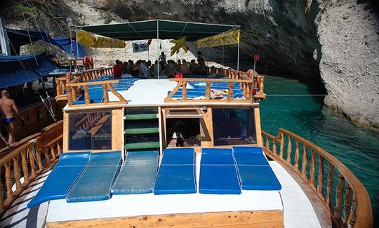 Louez à la journée ce bateau traditionnel à Kemer, Antalya, Turquie