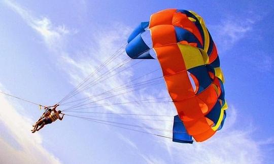 Une expérience incroyable en parachute ascensionnel à Kashid, dans le Maharashtra