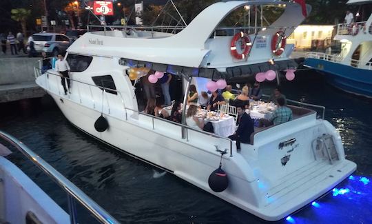 Motor Yacht for 30 People Ready to Rent in İstanbul