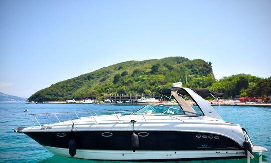 Location d'un yacht à moteur Chaparral Signature de 37 pieds à Budva, Monténégro