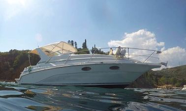 Cruisers 2670 Motor Yacht in Poros Kefalonia, Greece