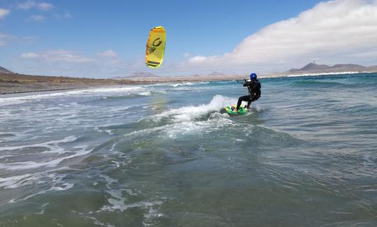 Aprenda kitesurf em Caleta de Famara, Lanzarote