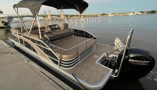 Tritoon de luxe Bennington de 22 pieds 150 ch pour St Augustine Intercoastal