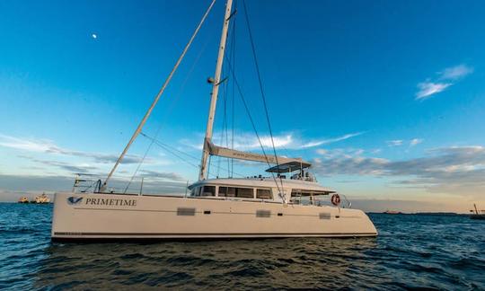 Navega a bordo de este catamarán de crucero Lagoon 620 «Primetime» en Phuket, Tailandia