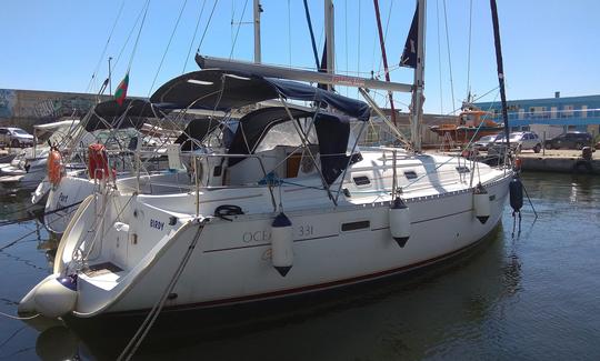 Greatly maintained yacht for a smaller budget