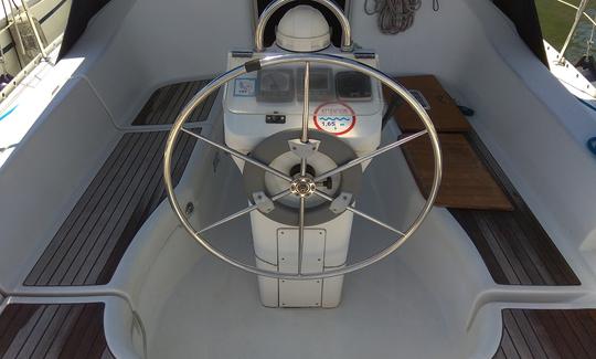 Greatly maintained yacht for a smaller budget