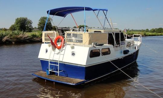 Alquiler del yate 32' Rogger 1000 Salon «Mantelmeeuw» en IJsselstein