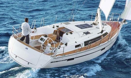 Alquiler de monocasco de crucero Bavaria Cruiser 37 para 6 personas en Liubliana, Eslovenia