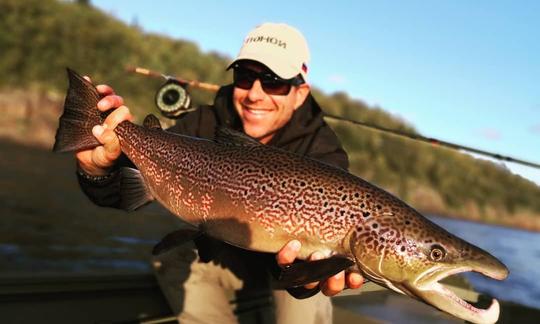 Viaje guiado de pesca con mosca en los Alpes Julianos de Eslovenia con Ron