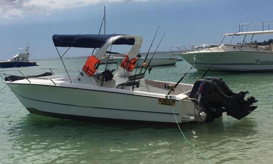 Viagens de pesca para 5 pessoas com capitão e tripulação no Rio Negro nas Maurícias