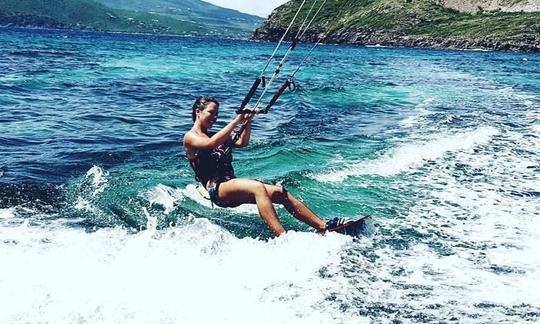 Leçon de kitesurf avec un instructeur certifié IKO à Saint-Kitts-et-Nevis