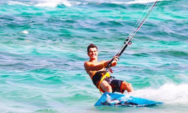 Lección de kitesurf con un instructor certificado por IKO en Saint Kitts y Nevis