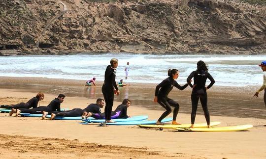 Aulas de surf na onda mais longa da mão direita, Imsouane, Marrocos