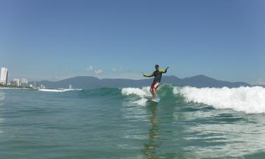 Aulas de surf para até 10 pessoas nas belas praias de Đà Nng, Vietnã