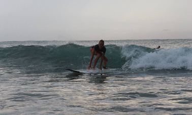 Clases de surf con instructor profesional en la bahía de Arugam, Sri Lanka