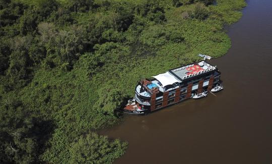 Crucero flotante con hotel en Mato Grosso do Sul, Brasil