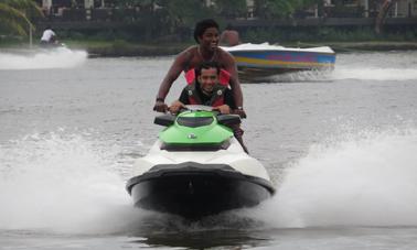 Emoção e lembranças salgadas o aguardam em Aluthgama, Sri Lanka! Reserve um Jet Ski!