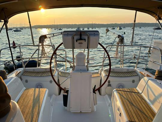 Sail Long Island's Gold Coast on this beautiful 36' Jeanneau!