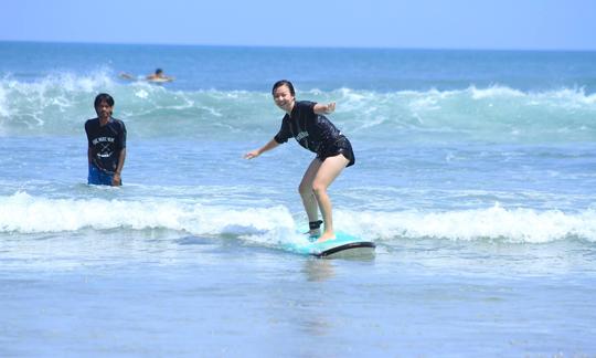 Reserve uma aula de surfe hoje!