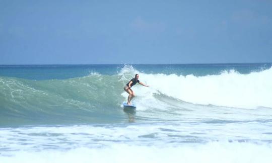 Reserve uma aula de surfe hoje!