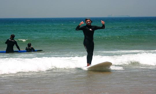 Cours de surf privés avec un instructeur professionnel à Tanger, Maroc